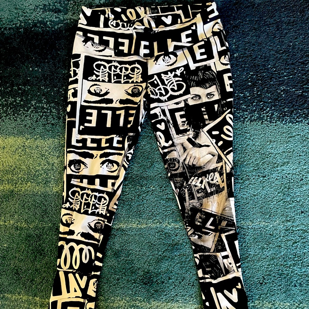REEBOK brand leggings, exercise tights leggings mint condition size large